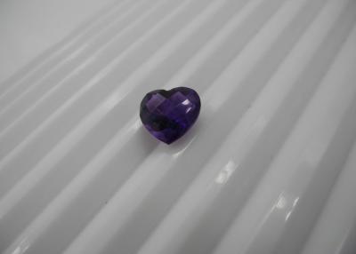 China Piedras preciosas naturales de la amatista de Purple Heart para la joyería que fija natural en venta