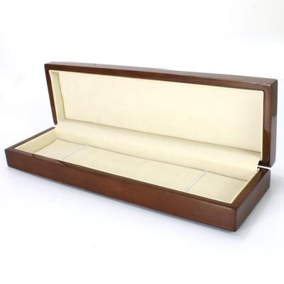 China Newest Personalized Luxury Wooden Band Watch Box Watch Box Watch Packaging Box Storage Box for sale