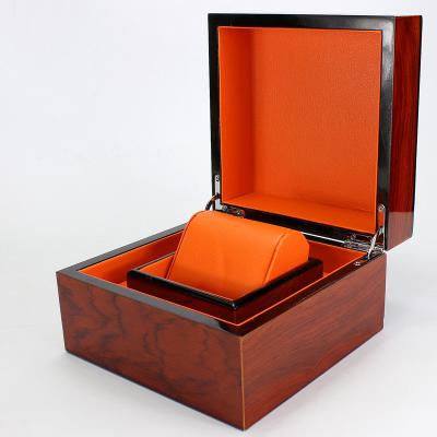 China Professional Luxury Eco-friendly Varnish Gift Watch Box Watch Case With Custom Logo For Men Watch for sale