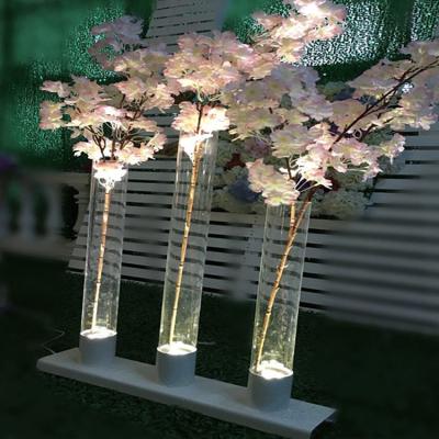 China Top Grade Acrylic With High Clear Acrylic Column Square Hot Selling OEM Light Transparent Acrylic Pedestal Suitable For Wedding Decoration for sale