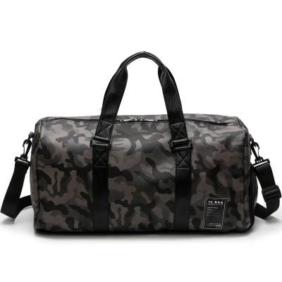 China Fashion Customized Logo Sports Camouflage Outdoor Gym Bag Travel Tote Bag for sale