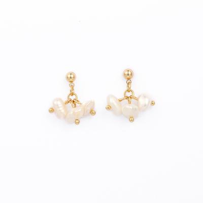 China Vintage Vintage Freshwater Pearl Dangle Earring For Women Flower Petal Drop Earrings for sale