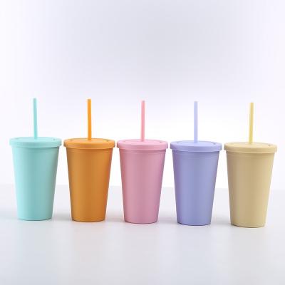 China Hot Selling Viable Double Wall 500ml Tumbler Cups Summer Water Plastic Bottle Reusable With Straw And Lid for sale