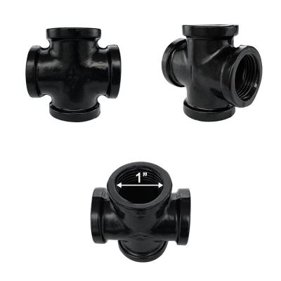 China Pipe Lines Connect 1 Inch Black Cross , Malleable Iron Pipe Fittings for sale