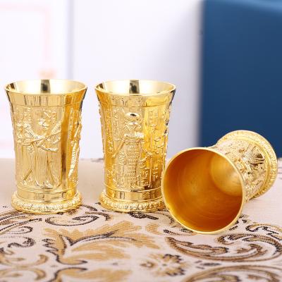 China QIAN HU Viable Metal Carving Ancient Egyptian Culture Style Glass Drinks Container Retro Vintage Wine Sippy Cup Wine Cup for sale