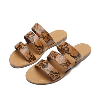 China Wholesale Anti-slippery 2020 women's PU flat sandals slipper shoes summer fashion snakeskin simple soft slippers for sale