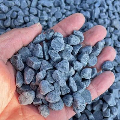 China Contemporary Tumbled Natural Crushed Black Gravel Stone for sale