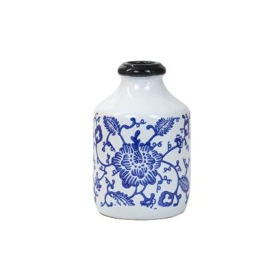 China New 2021 Manufacturer Contemporary Hot Sale Classic Small Table Round Blue And White Ceramic&Porcelain Flower Vase for sale