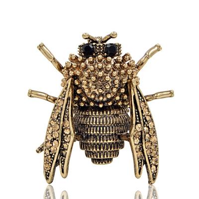 China ALLOY Vintage Style Spring Plugs Pins For Women Fashion Cicada Beetle Pin Pin 2 Colors New Arrival Available 2021 for sale