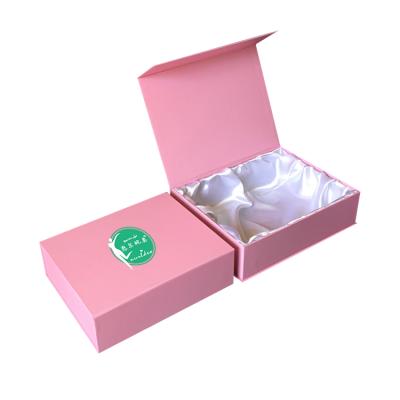 China Reused Magnetic Logo Premium Luxury Pink Cardboard Materials Custom Paper Hair Extension Wig Gift Box With Satin for sale