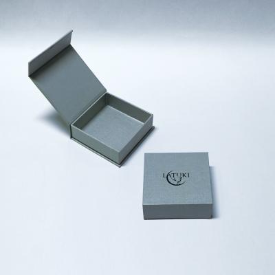 China Recycled Materials Handmade Customized Jewelry Paper Box For Jewelry Packaging Ring Necklace Magnetic Earring And Bracelet Packaging Zhonghao for sale