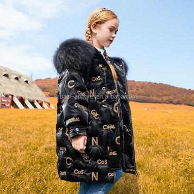 China Anti-wrinkle Letter Printed Girls Down Jacket Kids Winter Wear Bubble Padded Coats With Fur Collar for sale