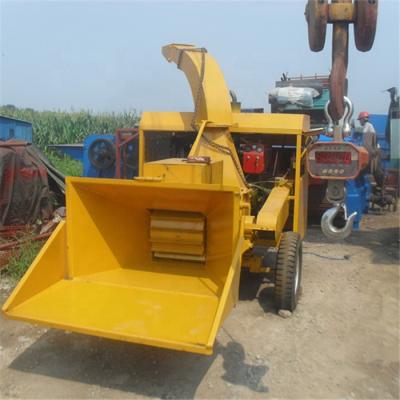 China Cutting Forestry Wood Log Tractor Waste Wood Chipper/Industrial Wood Chipper/Mobile Wood Chipper For Sale for sale