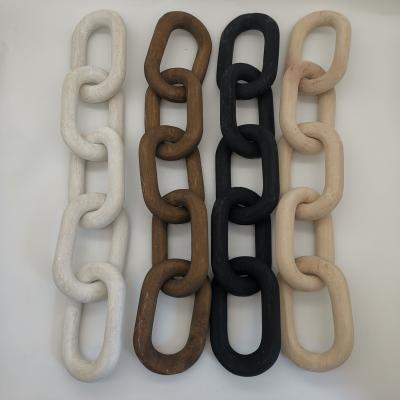 China Europe 4 Color Options Wooden Chain Link Decorative Wood Hand Carved Decor Farmhouse Accent Wood Chain Modern Decor for sale