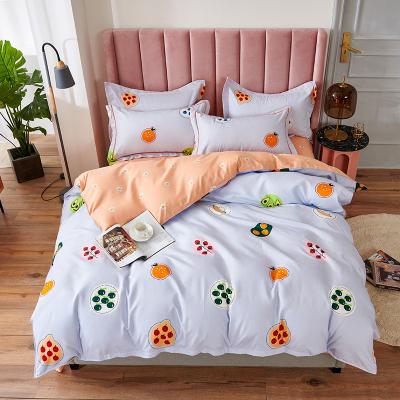 China Nondisposable 4 Pcs Customized Designer Popular 100% Polyester Comforter Duvet Cover Bedding Set for sale