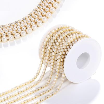 China Flatback Latest Design Promotional 1 roll/10 m Crystal Pearl Claw Chain Phone Sew On Craft Claw Cup Chain For Diy Jewelry Accessories for sale