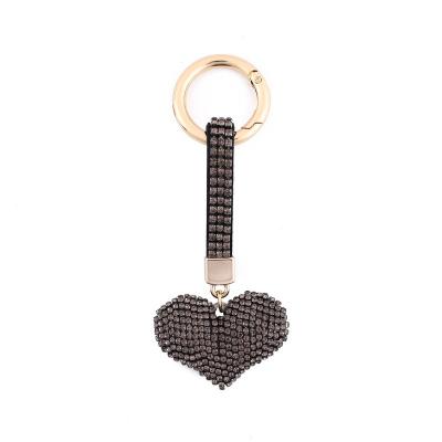 China Flatback High Quality Fashion Heart Shape Crystal Full of Rhinestone Key Chain For Women Bags Pendant Accessories for sale