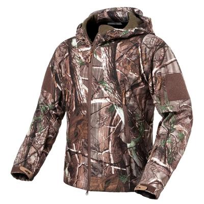 China Functional 100% Polyester Mens Jacket Winter Jacket Water Resistant Hunting Jacket for sale