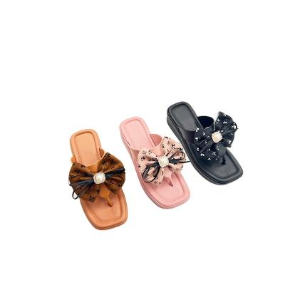 China Fashion trend design ladies slippers women manufacturers new cheap slippers summer ladies flip flops slippers for ladies for sale