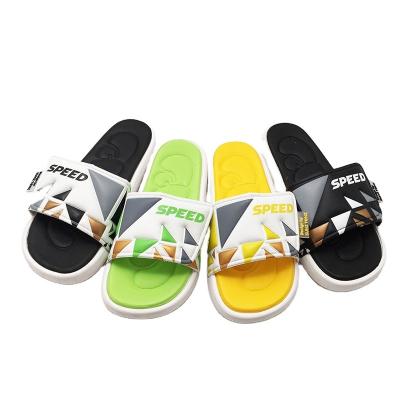 China 2023 new fashion men's slippers fashion trend shoes high quality outdoor slip non slip thick men's slippers for sale