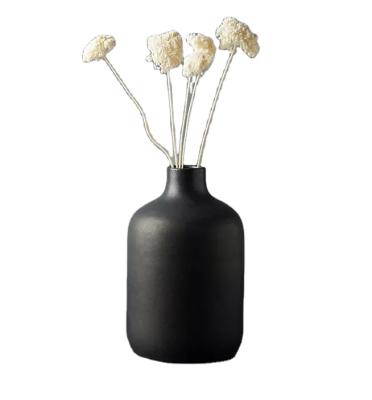 China Handmade Creative Floral Vase Modern Ceramic Vases Table Hydroponic Pottery Pot Reed Diffuer Bottle Delicately Style Art Vase for Office Decor Wedding Gifts for sale