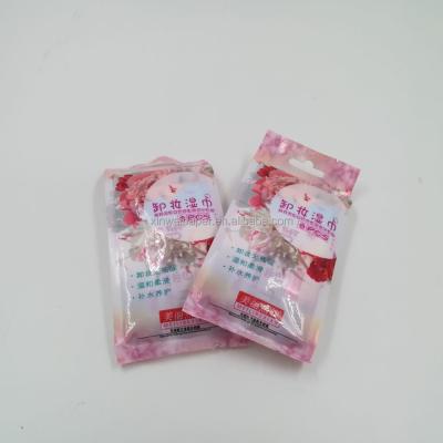 China Lipstick Clean Eye Facial Wet Makeup Wipe Simple Packaging for sale