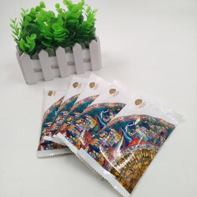 China Convenience For Restaurant Use Lemon Scent Single Pack Wet Tissue Napkin Wipes for sale