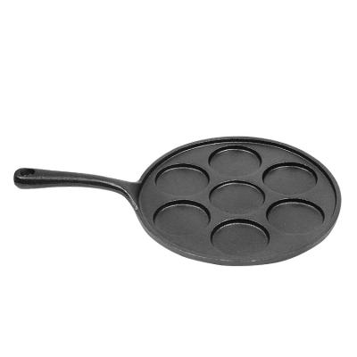 China Multi Sustainable Cast Iron Egg Pan Round Baking Pan With 7 Holes for sale