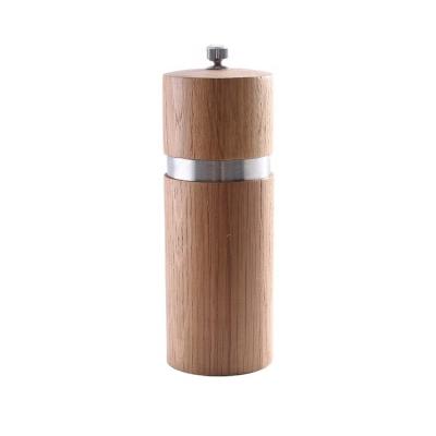 China Sustainable Kitchen KG087 Oak Wood Salt And Pepper Grinder Pepper Miller Wood for sale