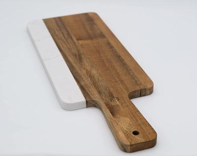 China Tropical Acacia Wood and Faux Marble Cheese Board with Handle, Charcuterie Tray for Wine, Cheese, Meat for sale