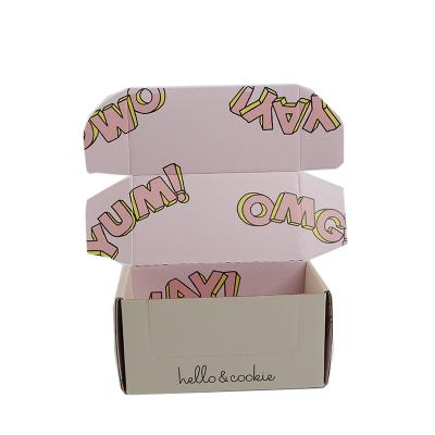 China Factory Price OEM Luxury Packaging Cosmetics Corrugated Mailer Box For Makeup Shipping Te koop