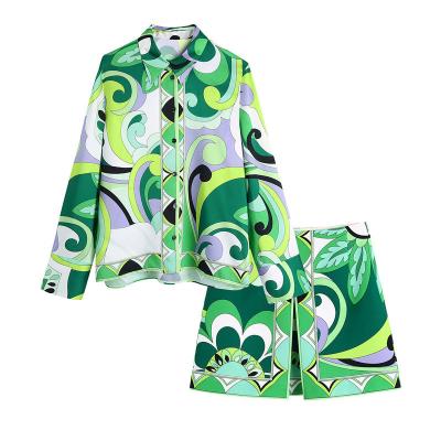 China Stylish Anti-pilling Polyester Quenching Casual Long Sleeve Printed Ladies Suit Skirt Summer Women Two Piece Set for sale