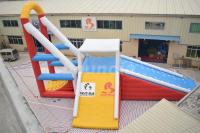 China Springender Turm Handelsklasse-Wasser-Sport Inflatables für See zu verkaufen