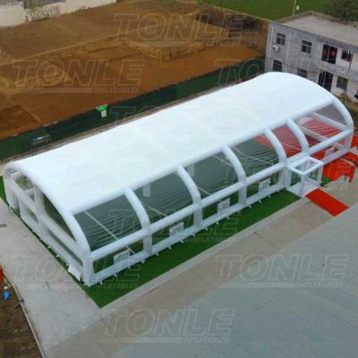 China Hot Selling Clear Airtight Airtight Inflatable Car Wash Car Spray Tent and White Transparent for Pool Party and Swimming Event for sale