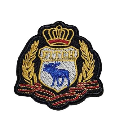 China 2021 China Viable Factory Wholesale Custom Gold Patch Logo Embroidery Patch Clothing Decoration Patch Iron On Patch for sale