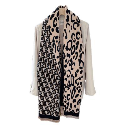 China New Fashion Design Autumn Winter Long Neck Scarf Women Warm Cashmere Shawl European American Luxury Designer Scarf for sale