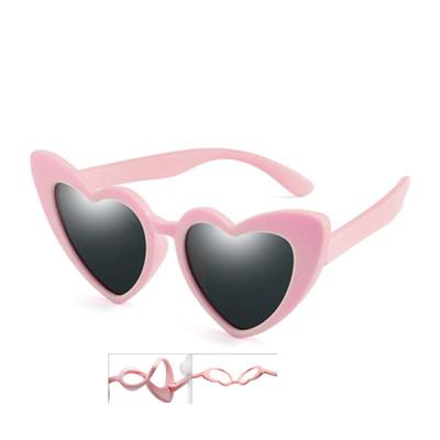 China Cute Fashion Sunglasses R04 Dropshipping LOVE Heart Shapes Kids Sunglasses Baby Kids Polarized Flexible Soft Rubber Sun Glasses Frame Boy Girls for sale