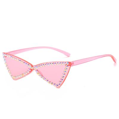 China Luxury Women Bling Diamond Fashion Cat Eye Sunglasses Rhinestone Fashion Sun Glasses 2022 Brand Designer Vintage Sun Glasses Gradient Pink Shades for sale