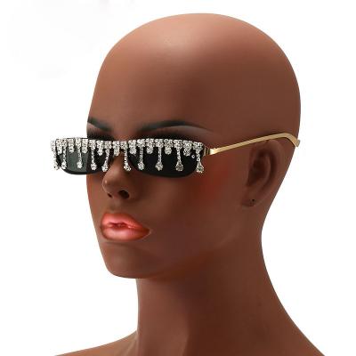 China Luxury Ladies Sunglass Sunglass Brand Sunglasses Fashion Small Hot Women Sun Glasses Diamond Female Oculos De Sol 2022 UV400 for sale