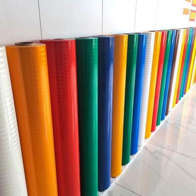 China 1.22*45.72m Retro Prismatic Reflective Sheeting Film Roll for Road Safety for sale