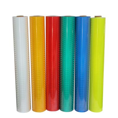 China Prismatic Grade Retro-Reflective Road Traffic Reflective RetroEGP Film Sheeting for sale