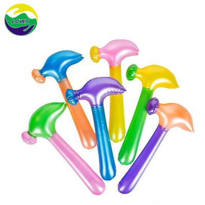 Cina Colore arcobaleno 0,5 kg Giocattoli gonfiabili in plastica 0,18 mm Giocattoli a martello gonfiabili in vendita