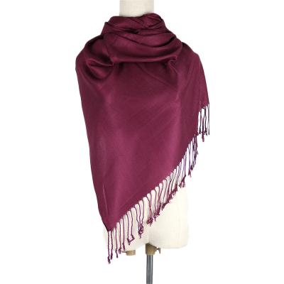 China Classic Daily Life Solid Color Twill Pashmina Scarf Knot Tassel Ladies Handmade Shawl for sale