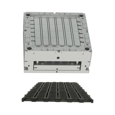 China Custom plastic injection mold livestock injection mold pig plastic slat plastic floor fabrication for sale