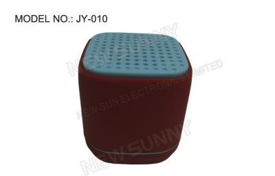 China Cube Compact Cell Phone Bluetooth Speakers Battery Operated Red for sale