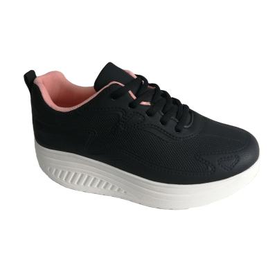 China 2022 Fashion Trend Ladies Sneakers Leisure Sports Shoes For Women for sale