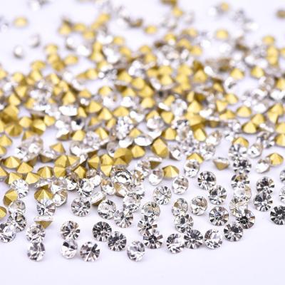 China Clear Glass Pointback Applique Crystal Rhinestones SS20 SS22 Crystal Pointback Chaton Round Strass for sale