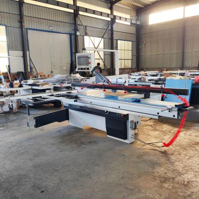 China Industrial CNC Precision Wood Cutting Sliding Table Saw Machine with Horizontal Style for sale