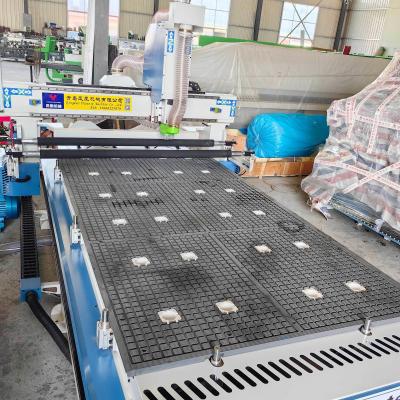 China Productie-aanleg Multi-Blade Houtzaag Snijmachine met 3-assige CNC Hout Router Te koop