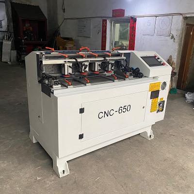 Cina 650KG CNC Tenon Machine per la lavorazione del legno per la produzione di armadi elettrici in vendita